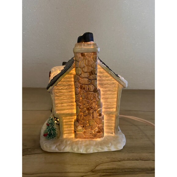 Vtg 1991 Christmas Valley Bakery Inn Illuminated Porcelain Building - Picture 3 of 16